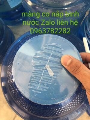 Màng co nắp ép đầu trắng trong bình 20lit